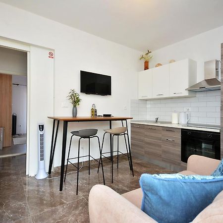 Apartment 'Mimo' In Milna - Hvar Extérieur photo